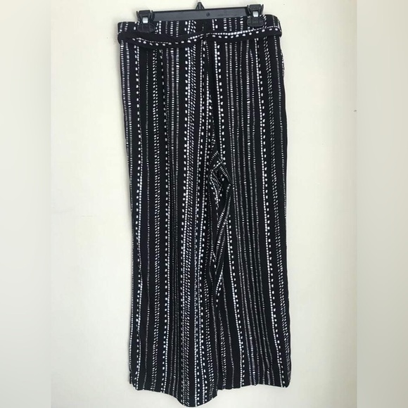 Medium Cupcakes and Cashmere Pants - Picture 7 of 7